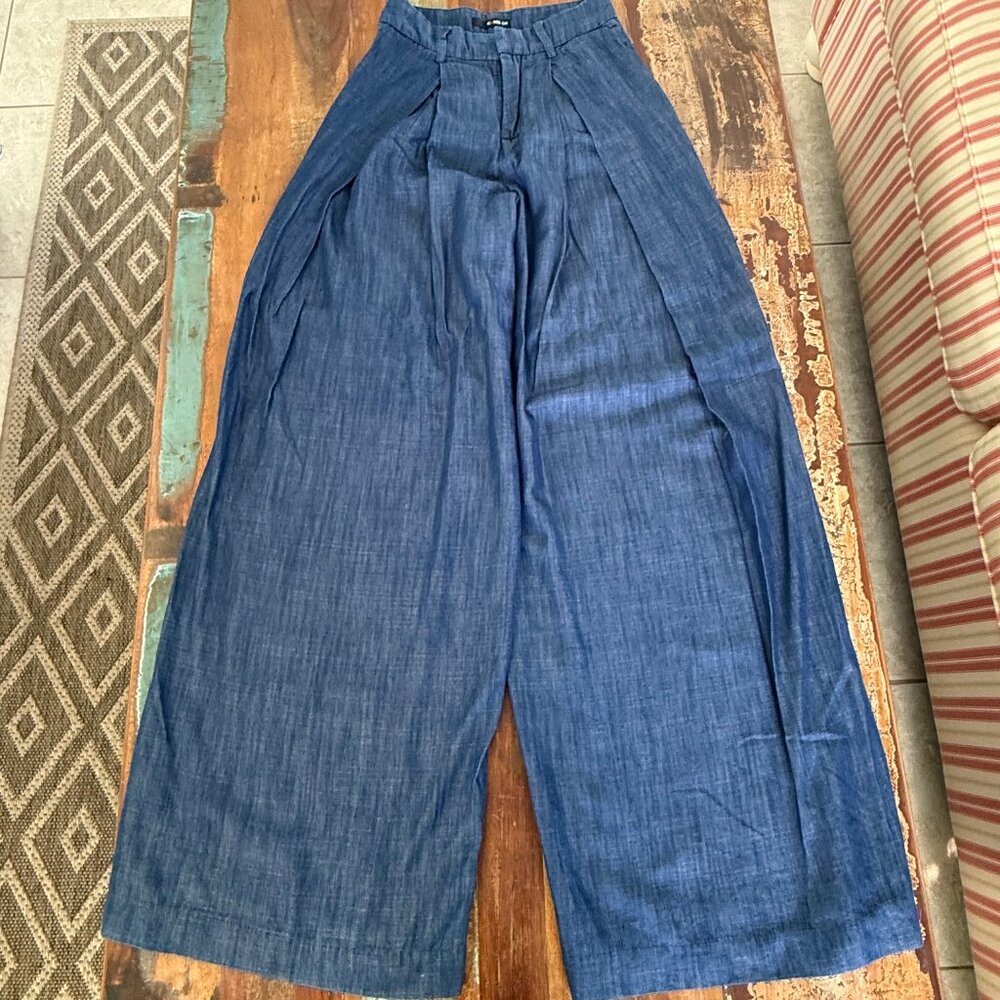 KIIND OF Lightweight High Rise Wide Leg Denim Jeans Size 0‎